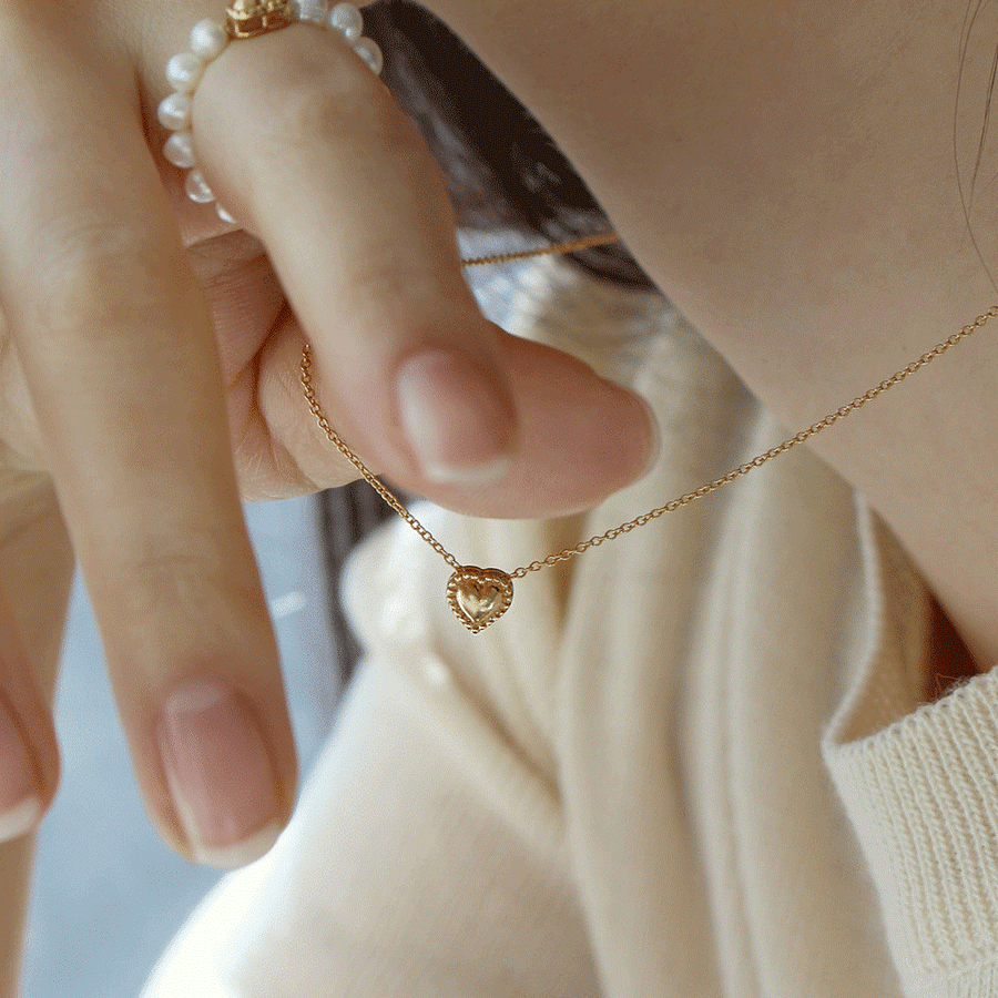 Tiny Heart Necklace